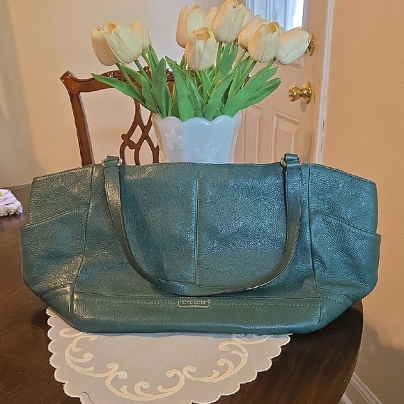 Coach Green Leather Textured Tote Bag - Picture 1 of 14
